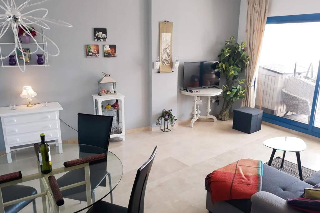 Beautiful Apartment In Duquesa Suites And Gardens Castillo de Sabinillas Exterior foto