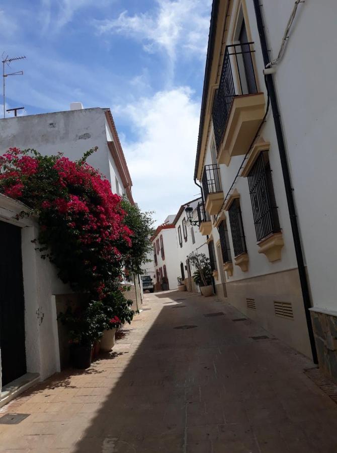 Beautiful Apartment In Duquesa Suites And Gardens Castillo de Sabinillas Exterior foto