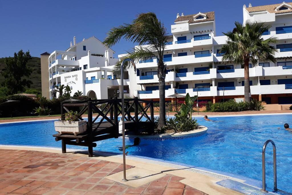 Beautiful Apartment In Duquesa Suites And Gardens Castillo de Sabinillas Exterior foto