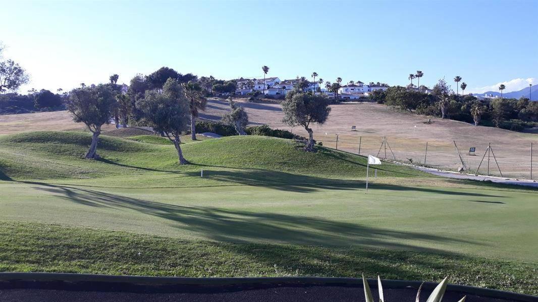Beautiful Apartment In Duquesa Suites And Gardens Castillo de Sabinillas Exterior foto